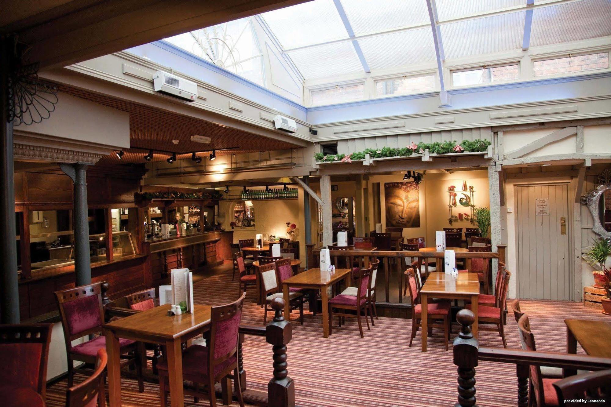 The Admiral Rodney Hotel, Horncastle, Lincolnshire Restoran foto