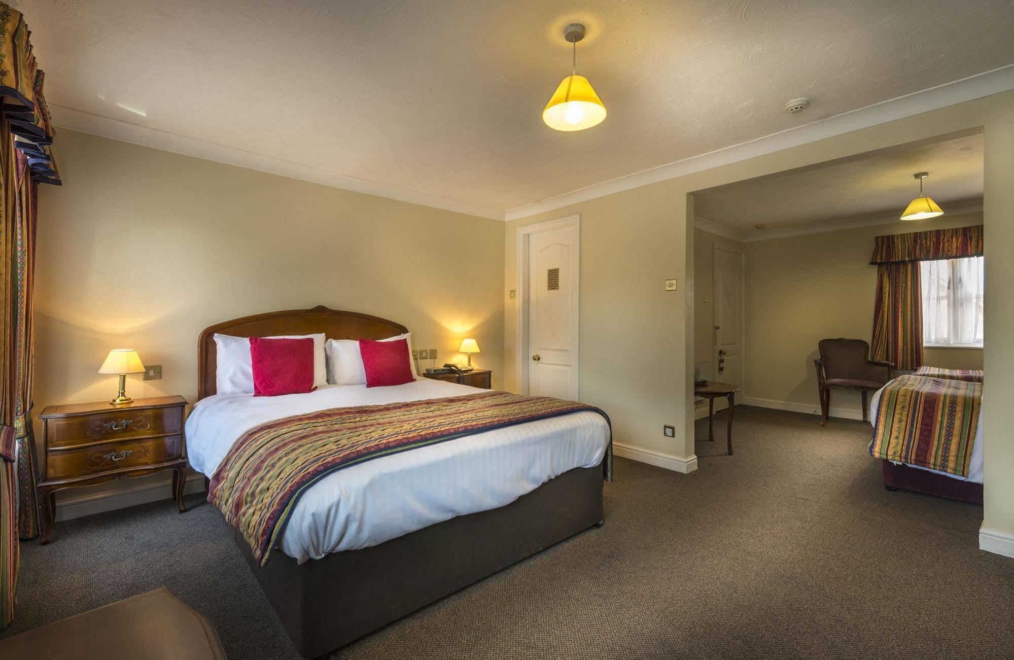 The Admiral Rodney Hotel, Horncastle, Lincolnshire Bagian luar foto